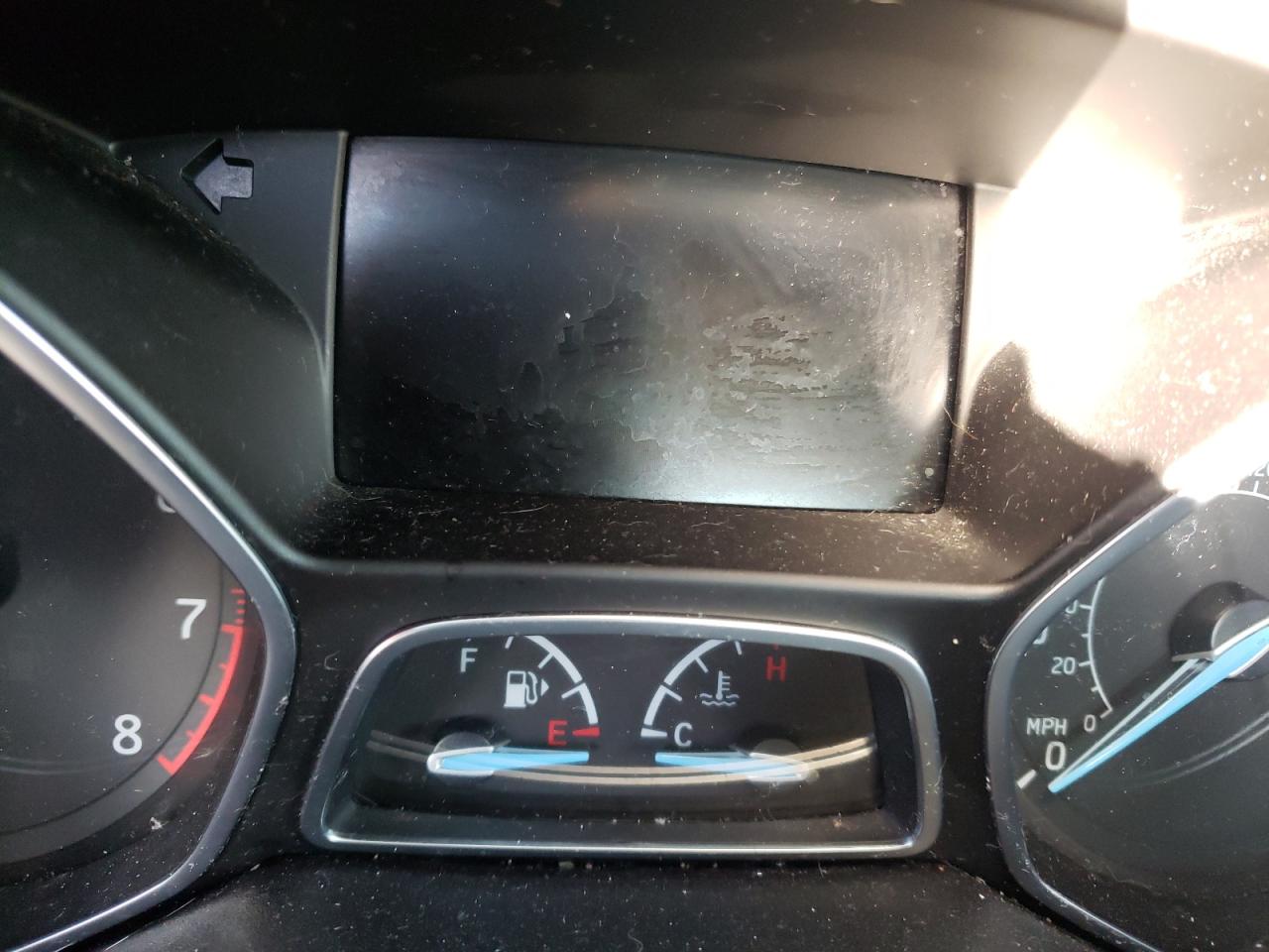 Photo 8 from auction – 2018 FORD FOCUS SE with VIN 1FADP3K27JL262410