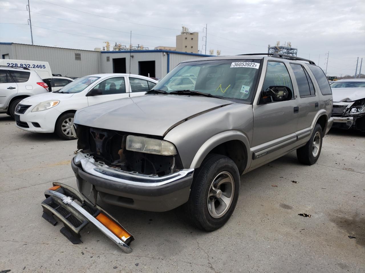 Photo 2 from auction – 2001 CHEVROLET BLAZER with VIN 1GNCS13W312160920