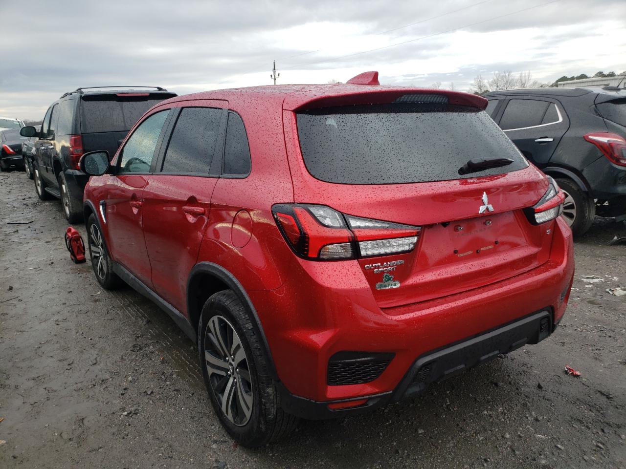 Photo 3 from auction – 2021 MITSUBISHI OUTLANDER with VIN JA4APVAU7MU011830