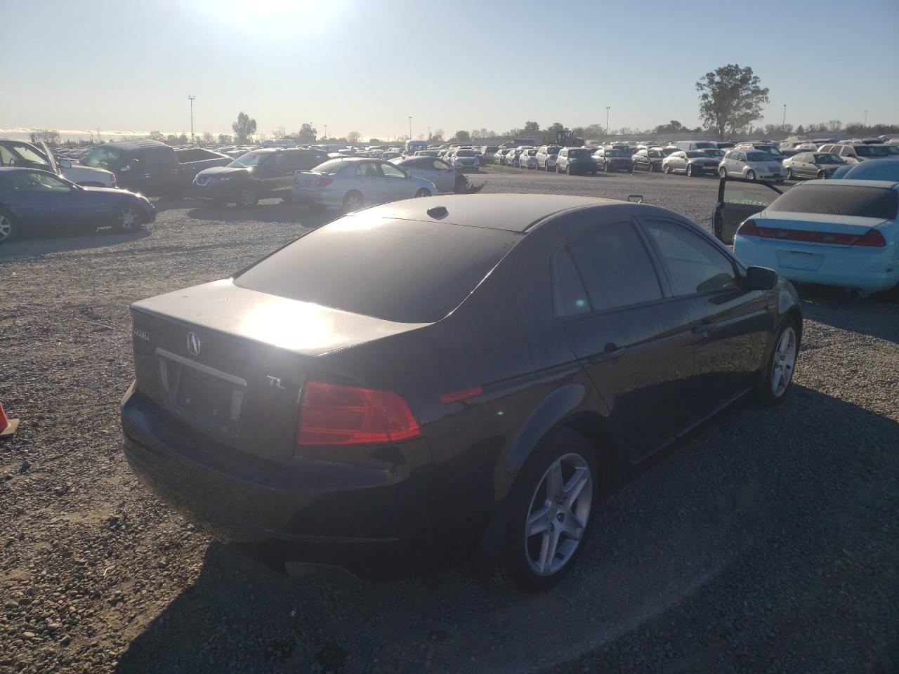 Photo 4 from auction – 2004 ACURA TL with VIN 19UUA66284A030956