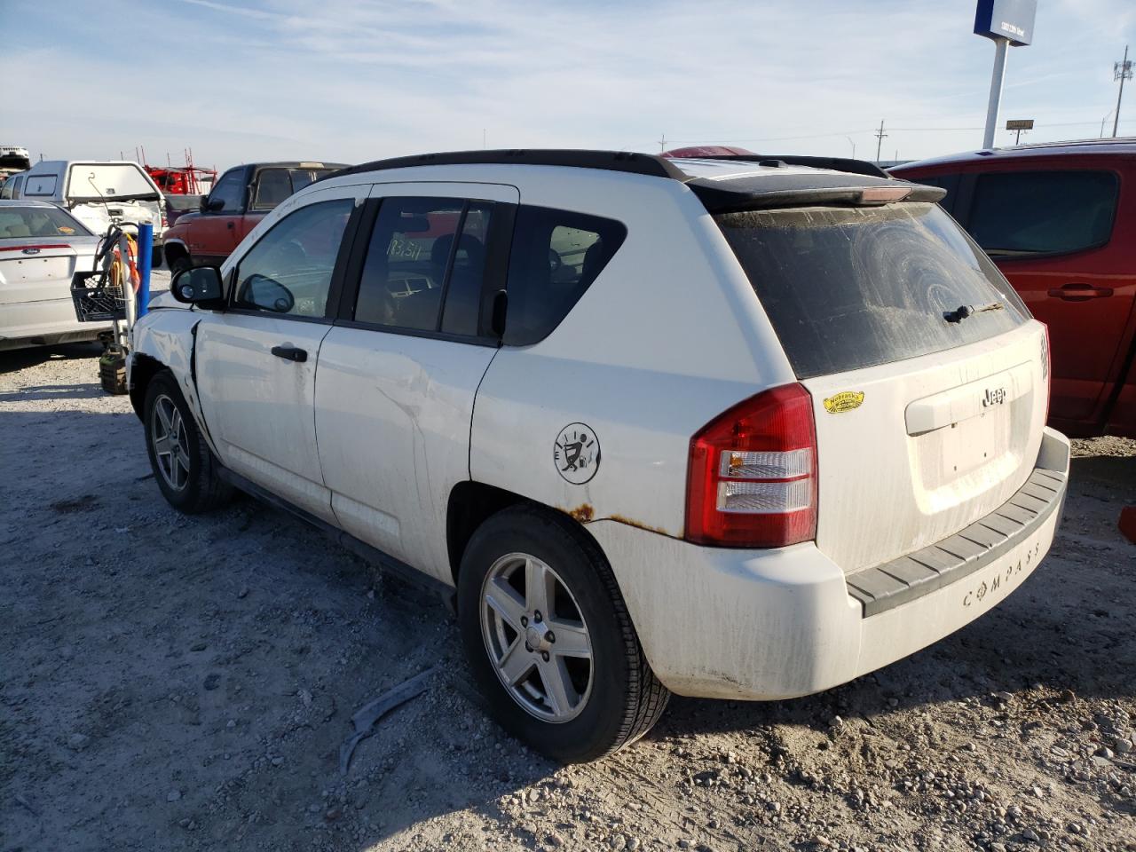 Photo 3 from auction – 2007 JEEP COMPASS with VIN 1J8FT47W87D112298