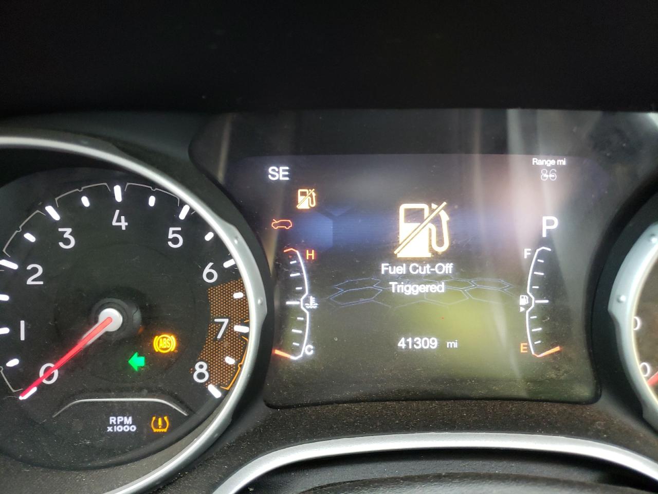Photo 8 from auction – 2018 JEEP COMPASS LA with VIN 3C4NJCBB9JT501928