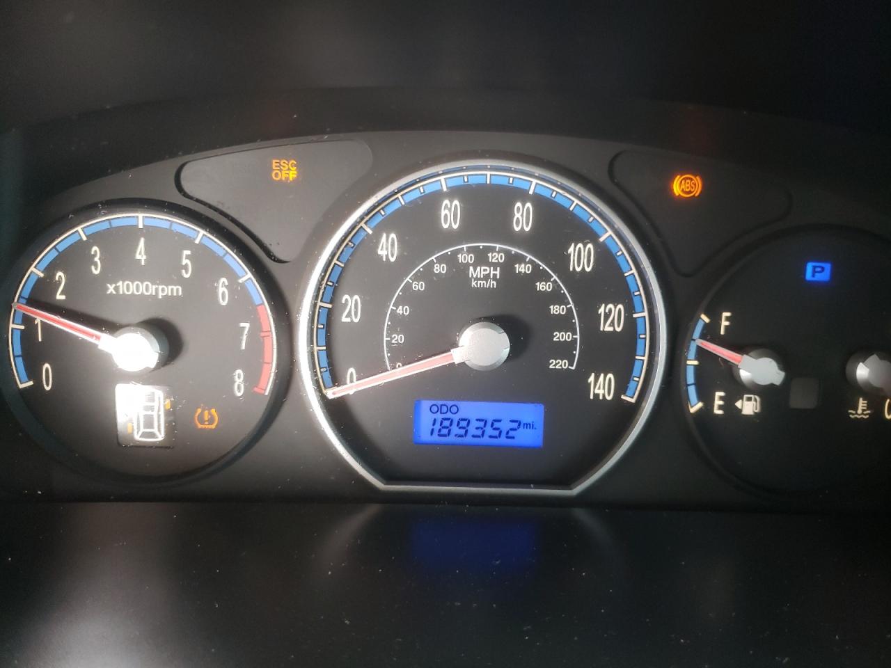 Photo 8 from auction – 2007 HYUNDAI SANTA FE G with VIN 5NMSG13D07H087448