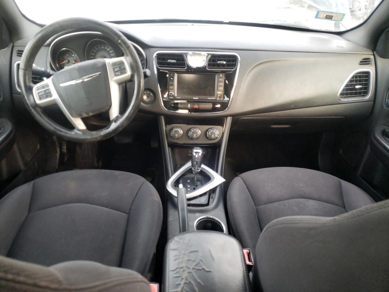 Photo 9 from auction – 2013 CHRYSLER 200 TOURIN with VIN 1C3CCBBB6DN552937