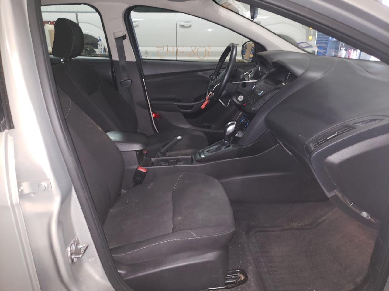 Photo 5 from auction – 2015 FORD FOCUS SE with VIN 1FADP3F22FL347673