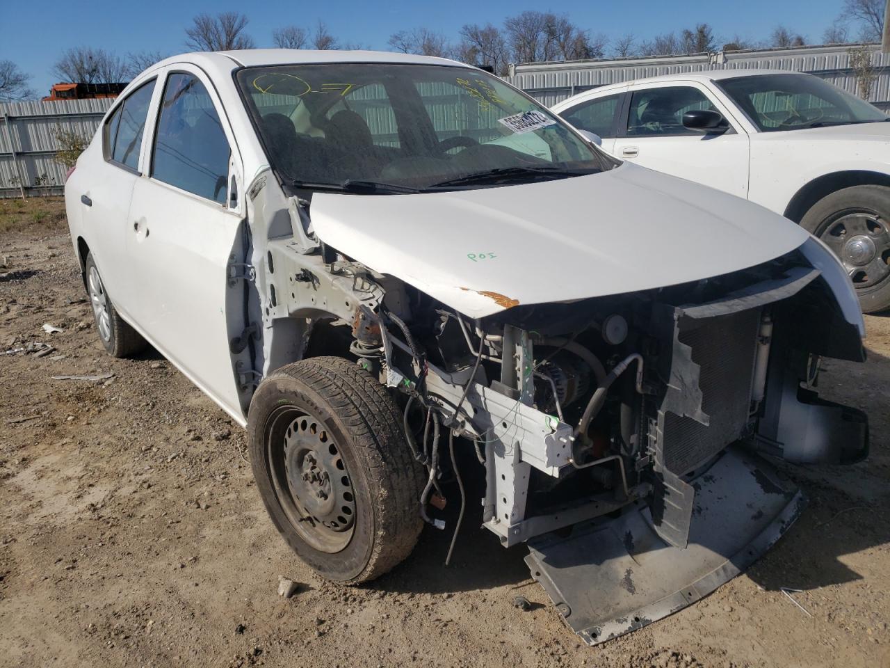 NISSAN VERSA S 2016 with VIN 3N1CN7AP4GL879277 - Photo from auction