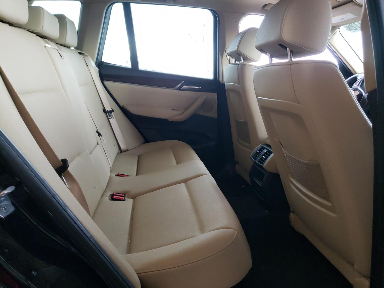 Photo 6 from auction – 2016 BMW X3 SDRIVE2 with VIN 5UXWZ7C52G0T42672