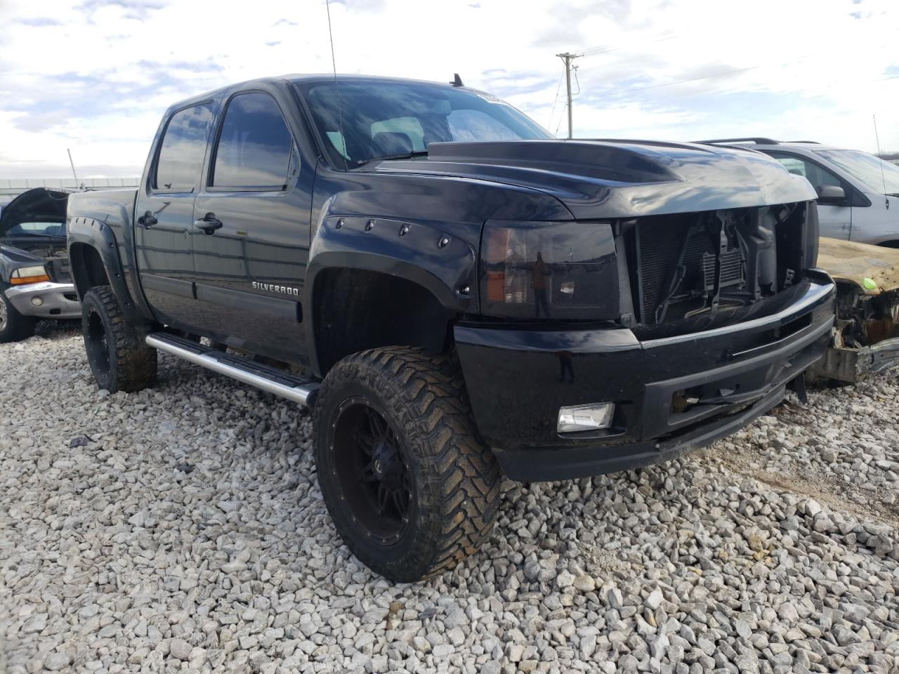 CHEVROLET SILVERADO 2011 with VIN 3GCPKTE36BG123622 - Photo from auction