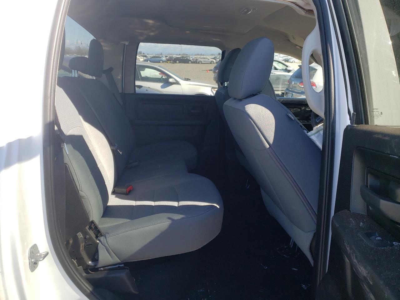 Photo 6 from auction – 2019 RAM 1500 CLASS with VIN 1C6RR7KMXKS726596