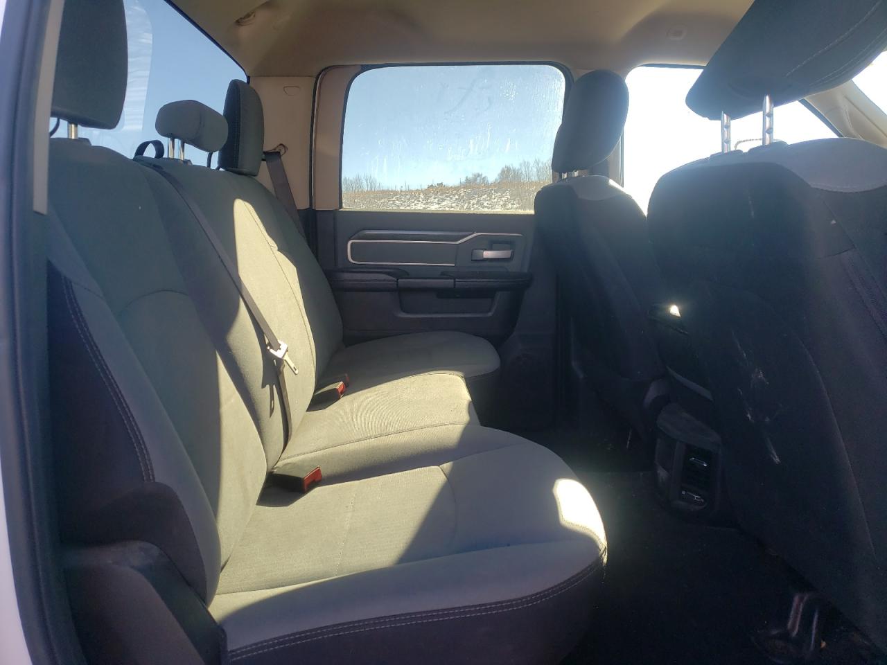 Photo 6 from auction – 2019 RAM 3500 BIG H with VIN 3C63R3HL4KG690151