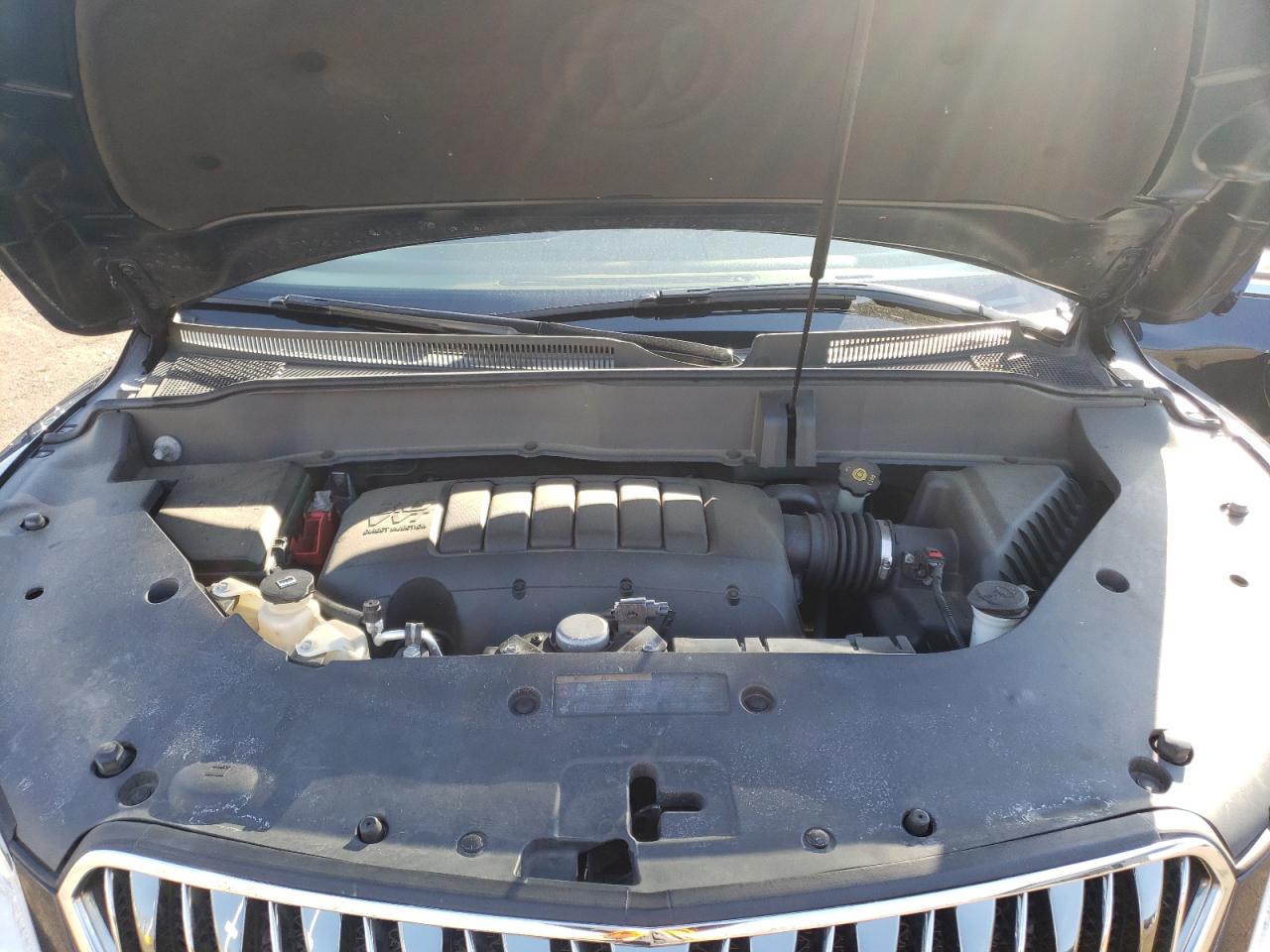 Photo 7 from auction – 2015 BUICK ENCLAVE with VIN 5GAKVBKD4FJ160621