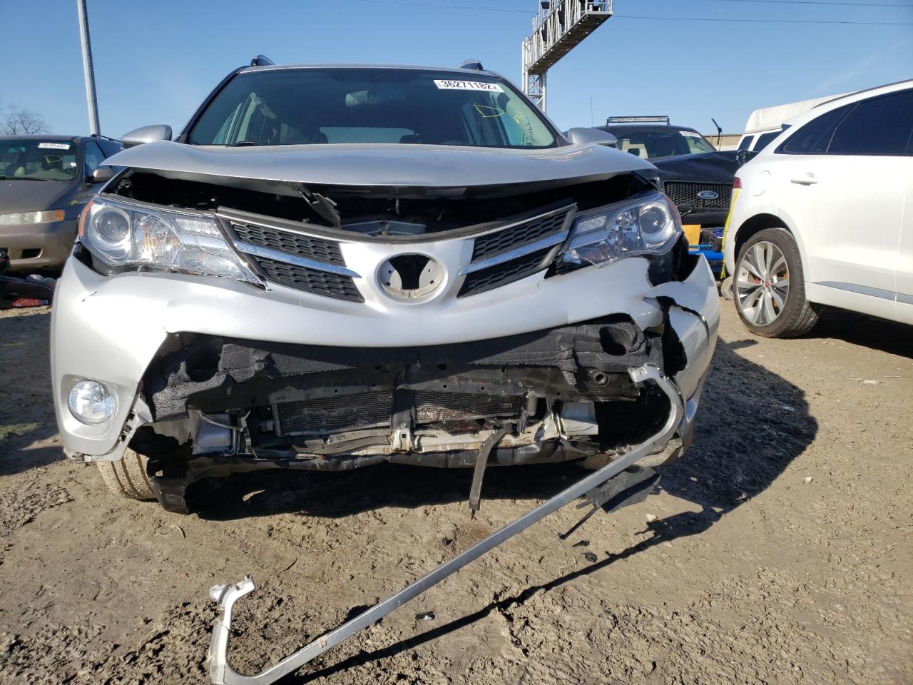 Photo 9 from auction – 2014 TOYOTA RAV4 LIMIT with VIN 2T3DFREV8EW191615