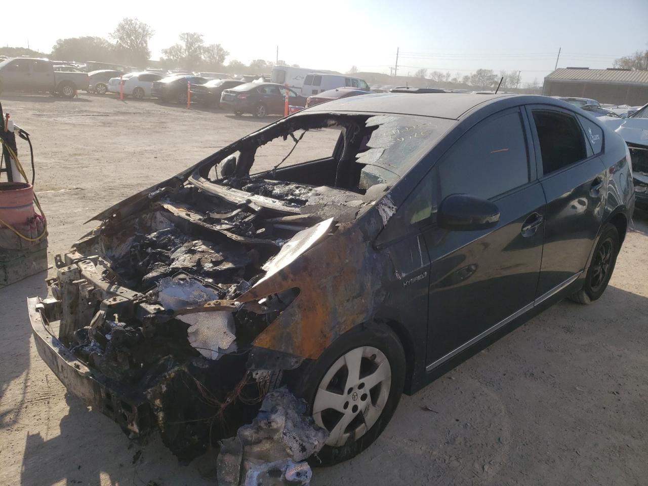 Photo 2 from auction – 2012 TOYOTA PRIUS with VIN JTDKN3DU8C5516459