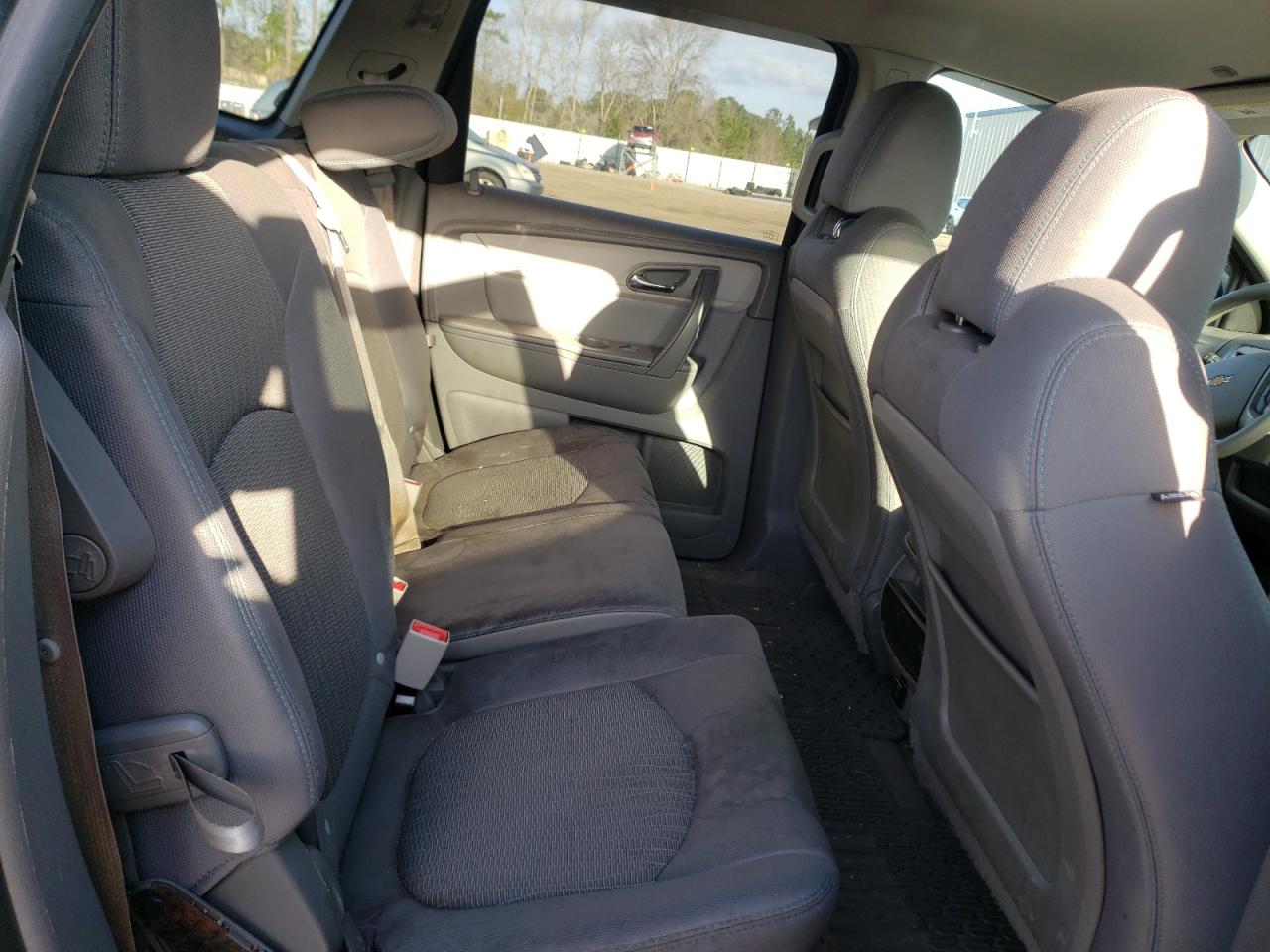 Photo 6 from auction – 2014 CHEVROLET TRAVERSE L with VIN 1GNKRFED1EJ178764