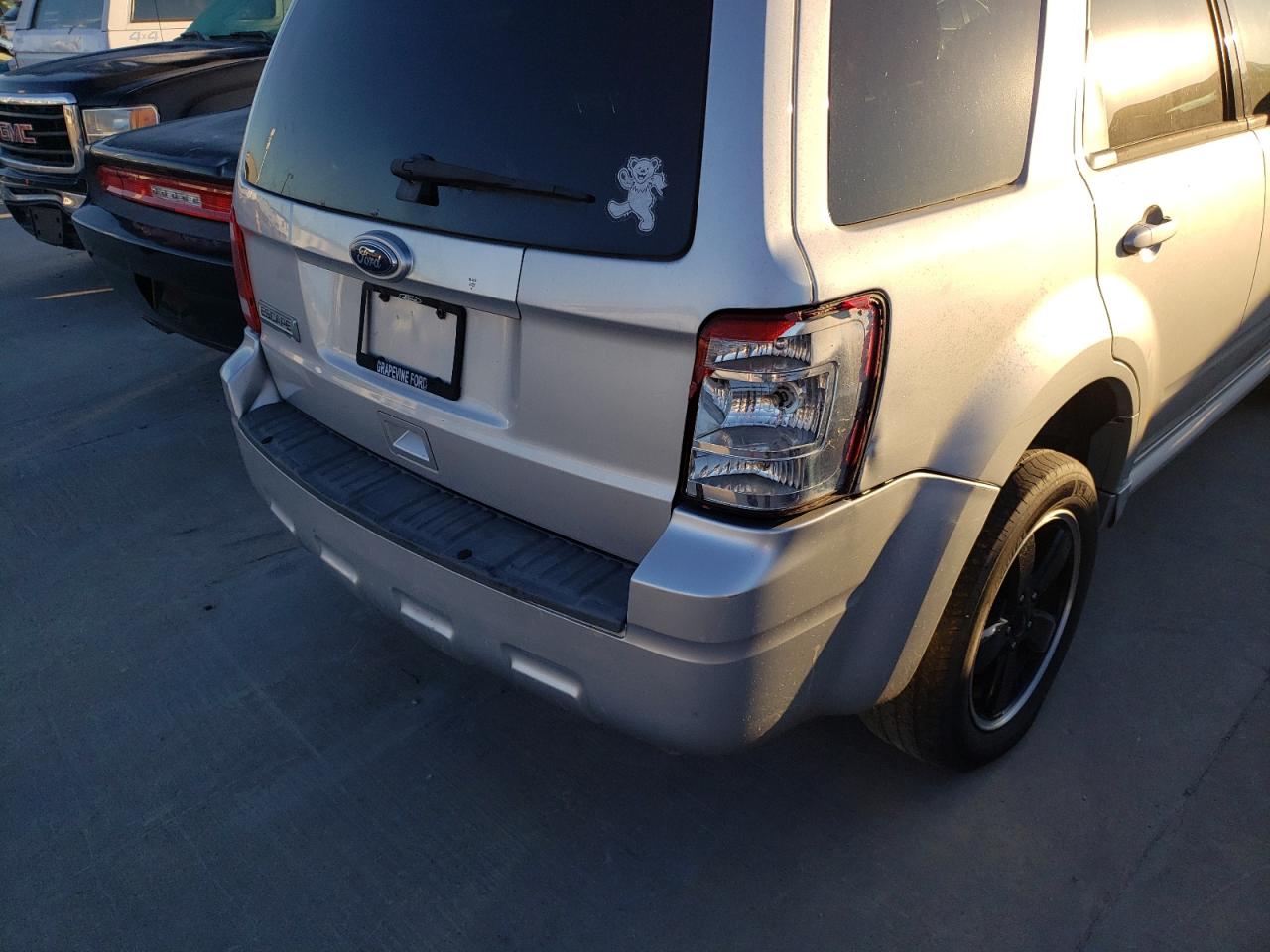 Photo 9 from auction – 2010 FORD ESCAPE XLT with VIN 1FMCU0D79AKC16195