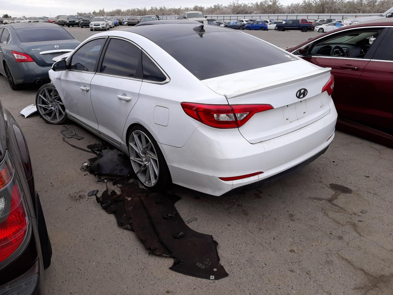 Photo 3 from auction – 2017 HYUNDAI SONATA SE with VIN 5NPE24AF2HH577413