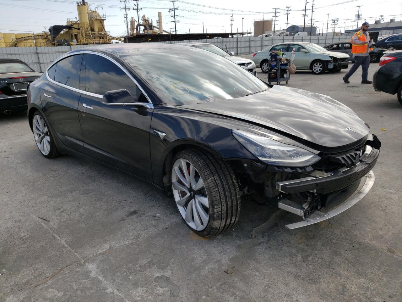 TESLA MODEL 3 2018 with VIN 5YJ3E1EB8JF187652 - Photo from auction