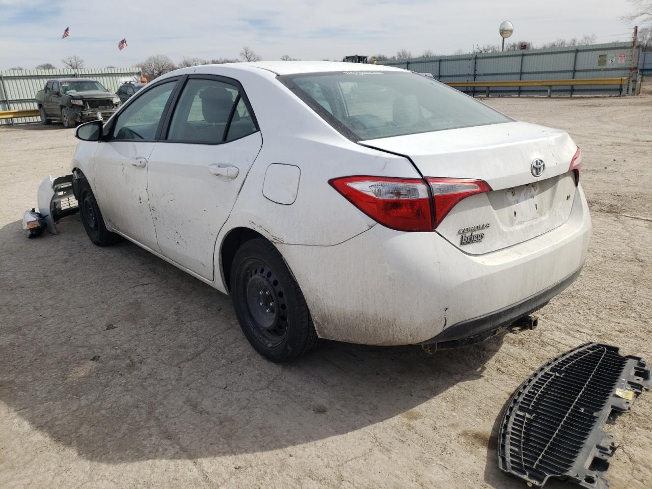 Photo 3 from auction – 2016 TOYOTA COROLLA L with VIN 2T1BURHE6GC694629