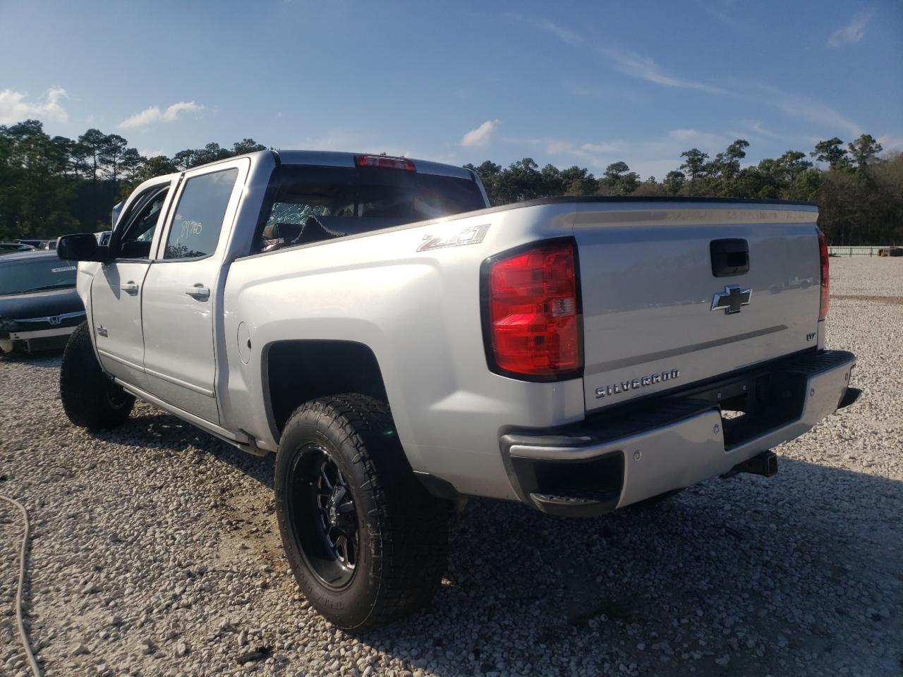 Photo 3 from auction – 2017 CHEVROLET SILVERADO with VIN 3GCUKRECXHG100570