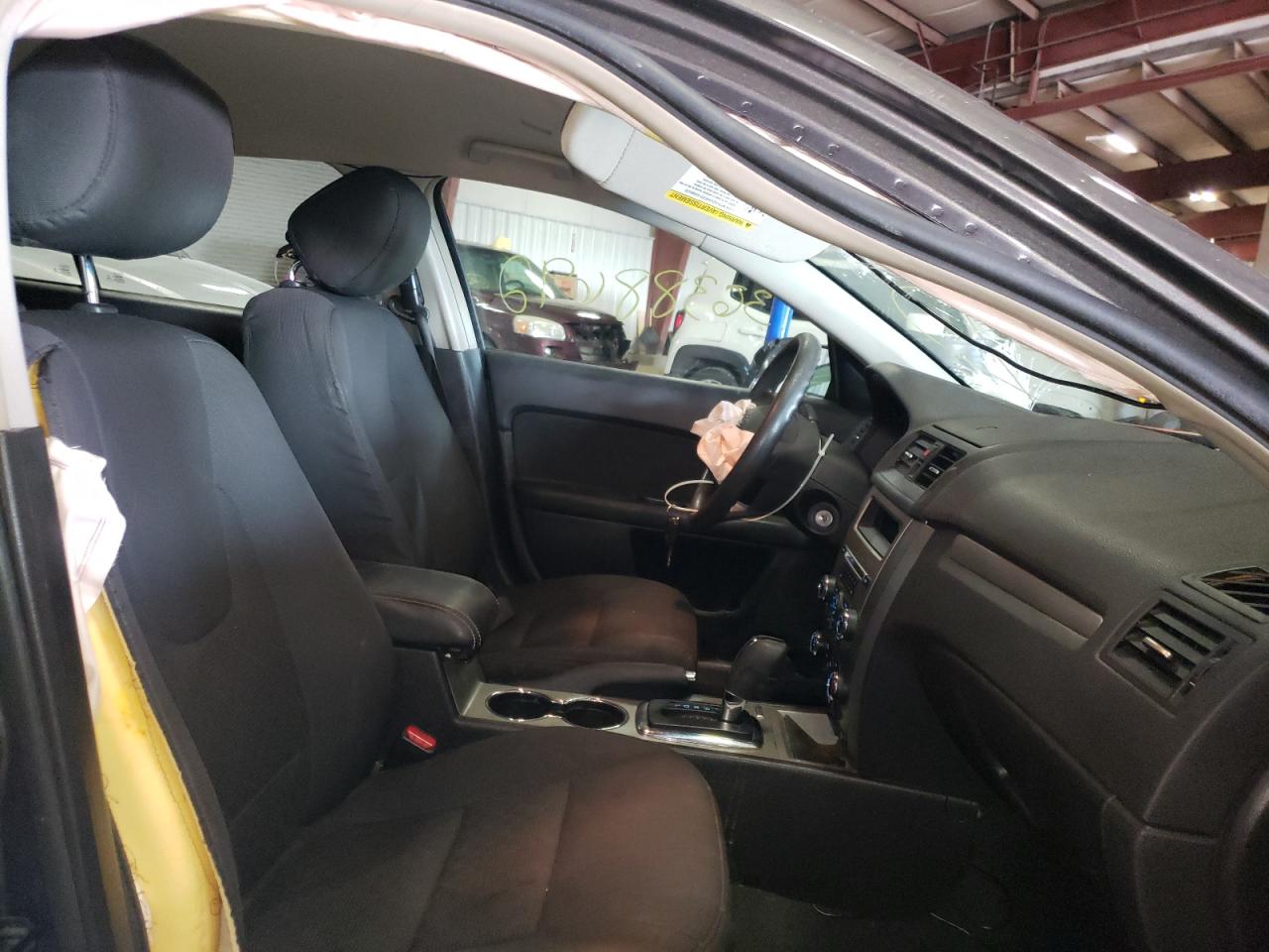 Photo 5 from auction – 2012 FORD FUSION SE with VIN 3FAHP0HA2CR269185