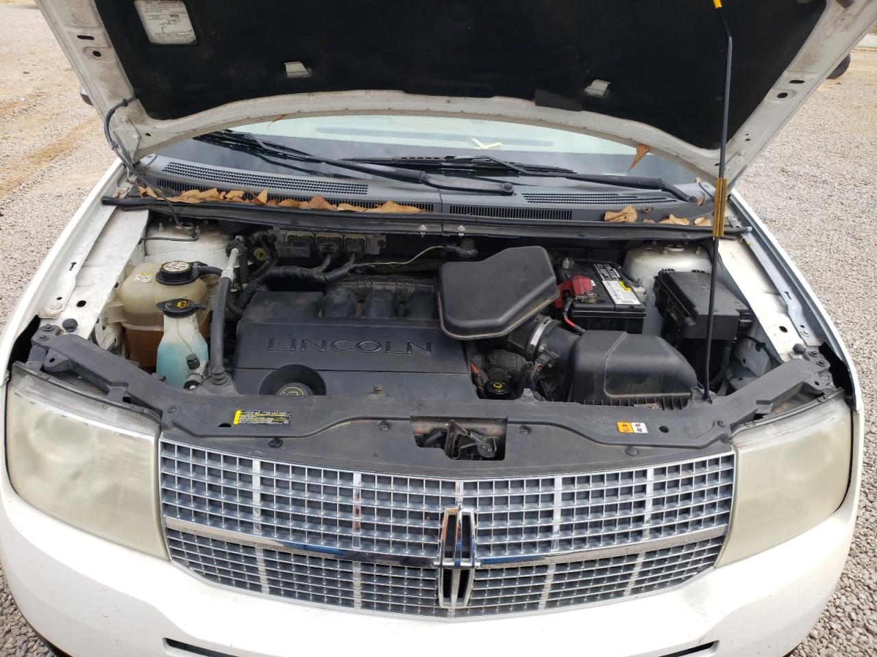 Photo 7 from auction – 2007 LINCOLN MKX with VIN 2LMDU68C57BJ02183
