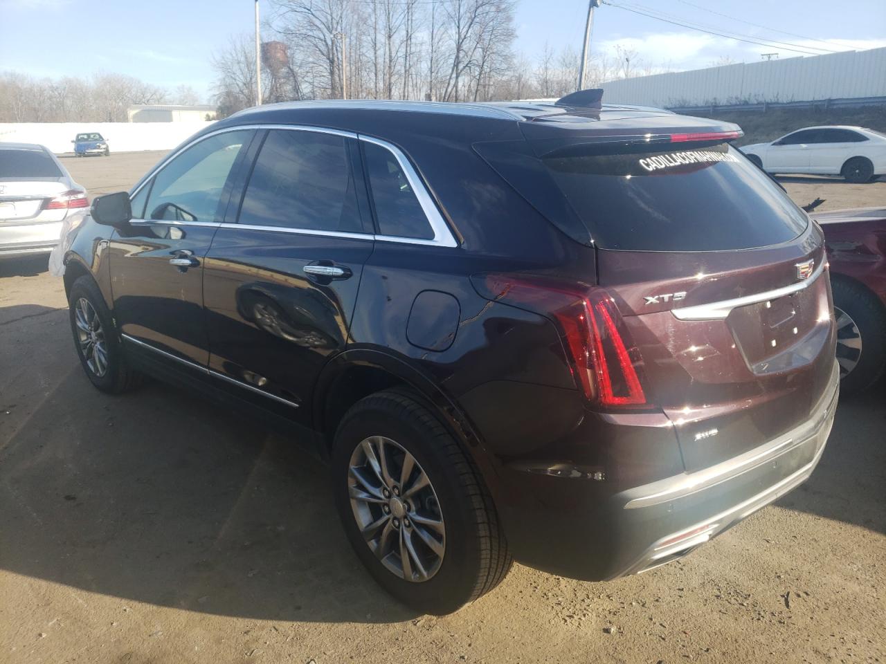 Photo 3 from auction – 2021 CADILLAC XT5 PREMIU with VIN 1GYKNDR48MZ178564