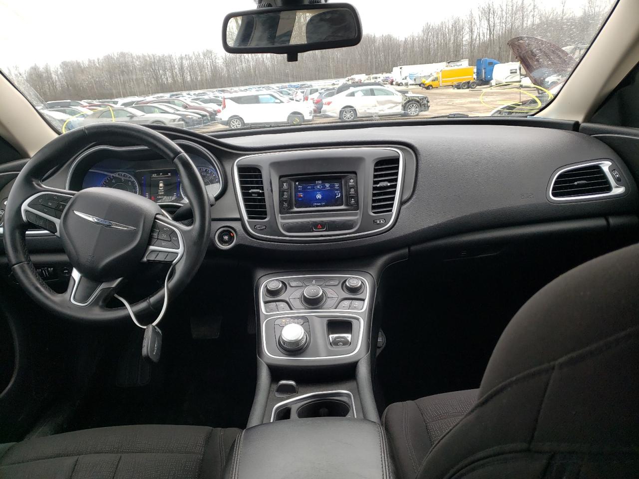 Photo 9 from auction – 2015 CHRYSLER 200 LIMITE with VIN 1C3CCCAB4FN561436