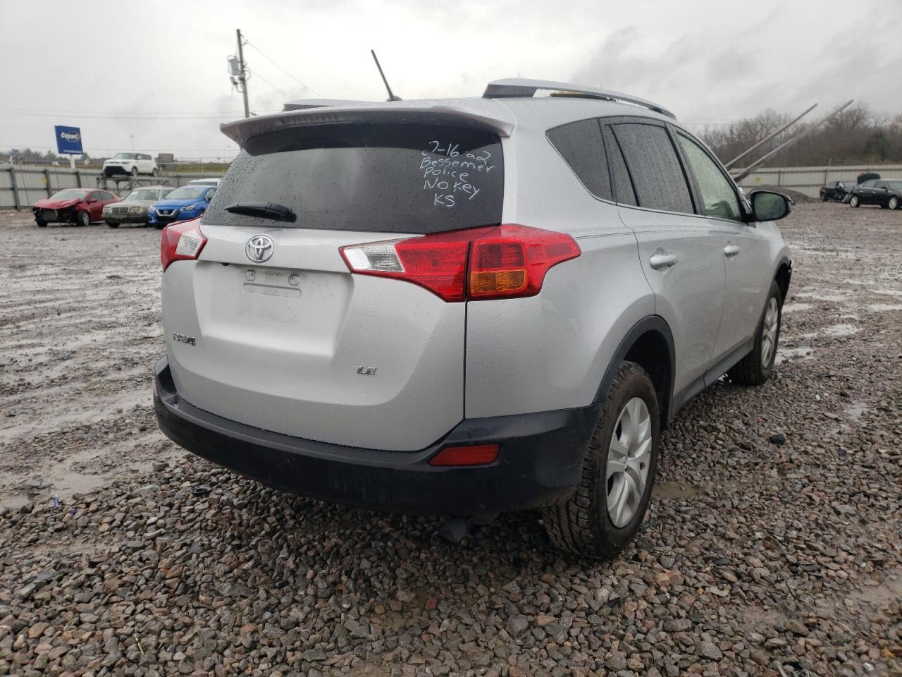 Photo 4 from auction – 2015 TOYOTA RAV4 LE with VIN JTMZFREV5FD060873