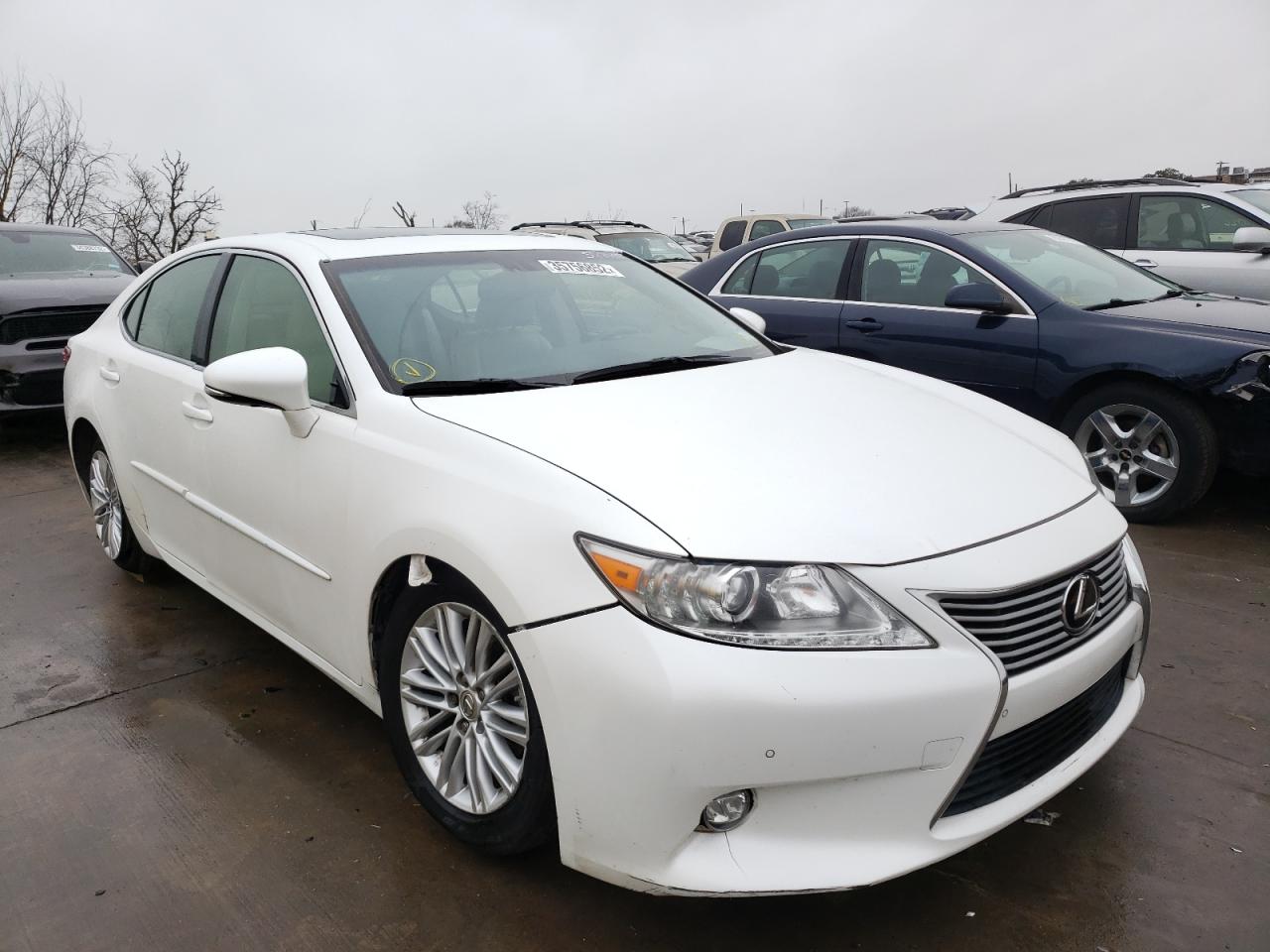 LEXUS ES 350 2015 with VIN JTHBK1GG0F2183732 - Photo from auction