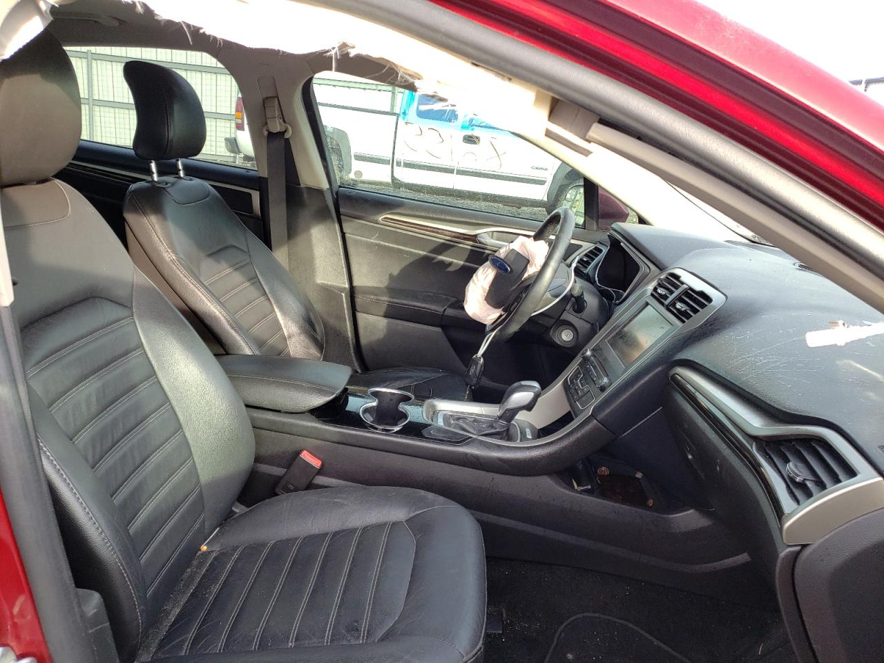 Photo 5 from auction – 2016 FORD FUSION SE with VIN 3FA6P0HD6GR143824