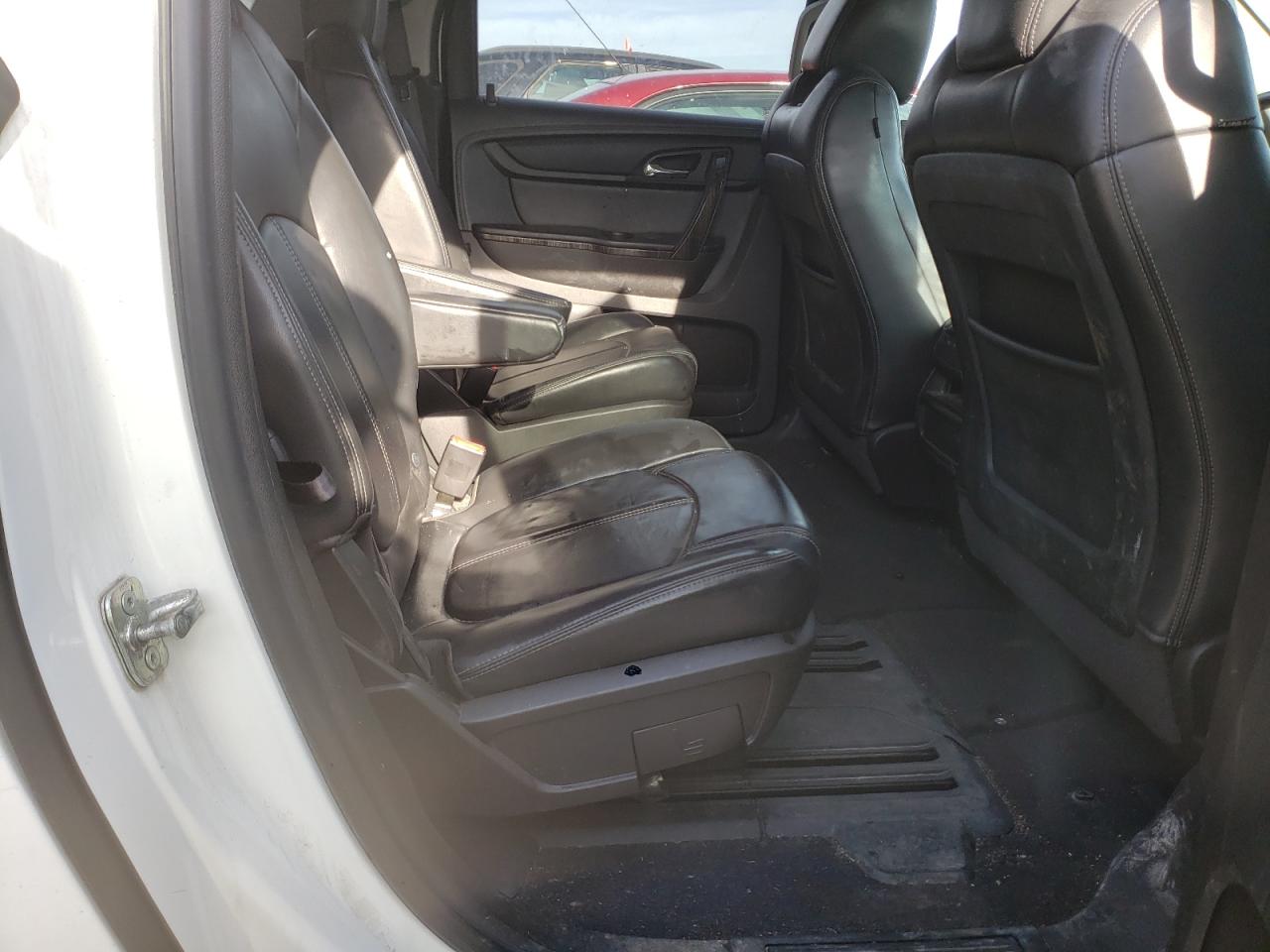 Photo 6 from auction – 2013 GMC ACADIA SLT with VIN 1GKKRRKD7DJ209663