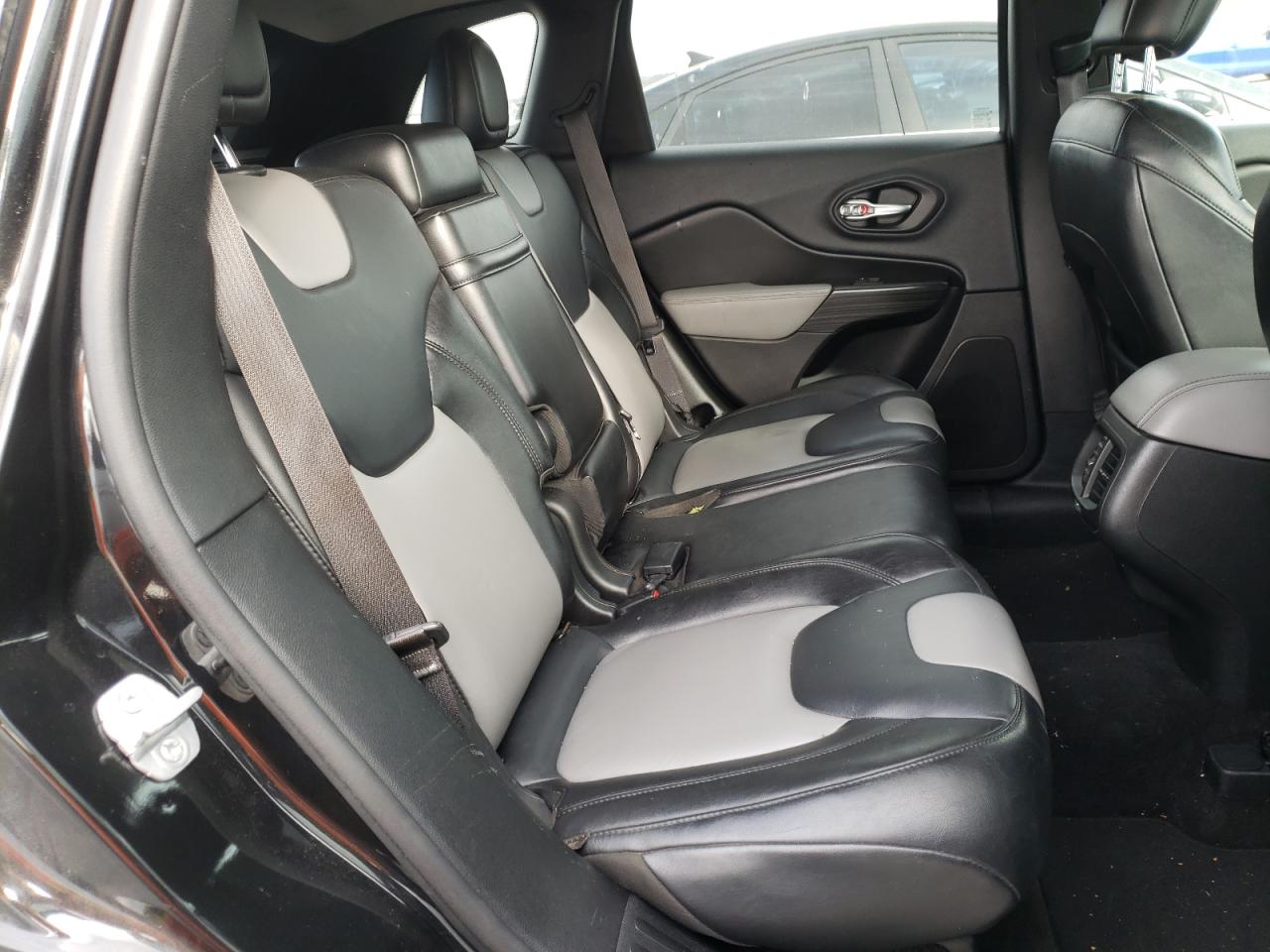 Photo 6 from auction – 2014 JEEP CHEROKEE L with VIN 1C4PJLDB3EW256095