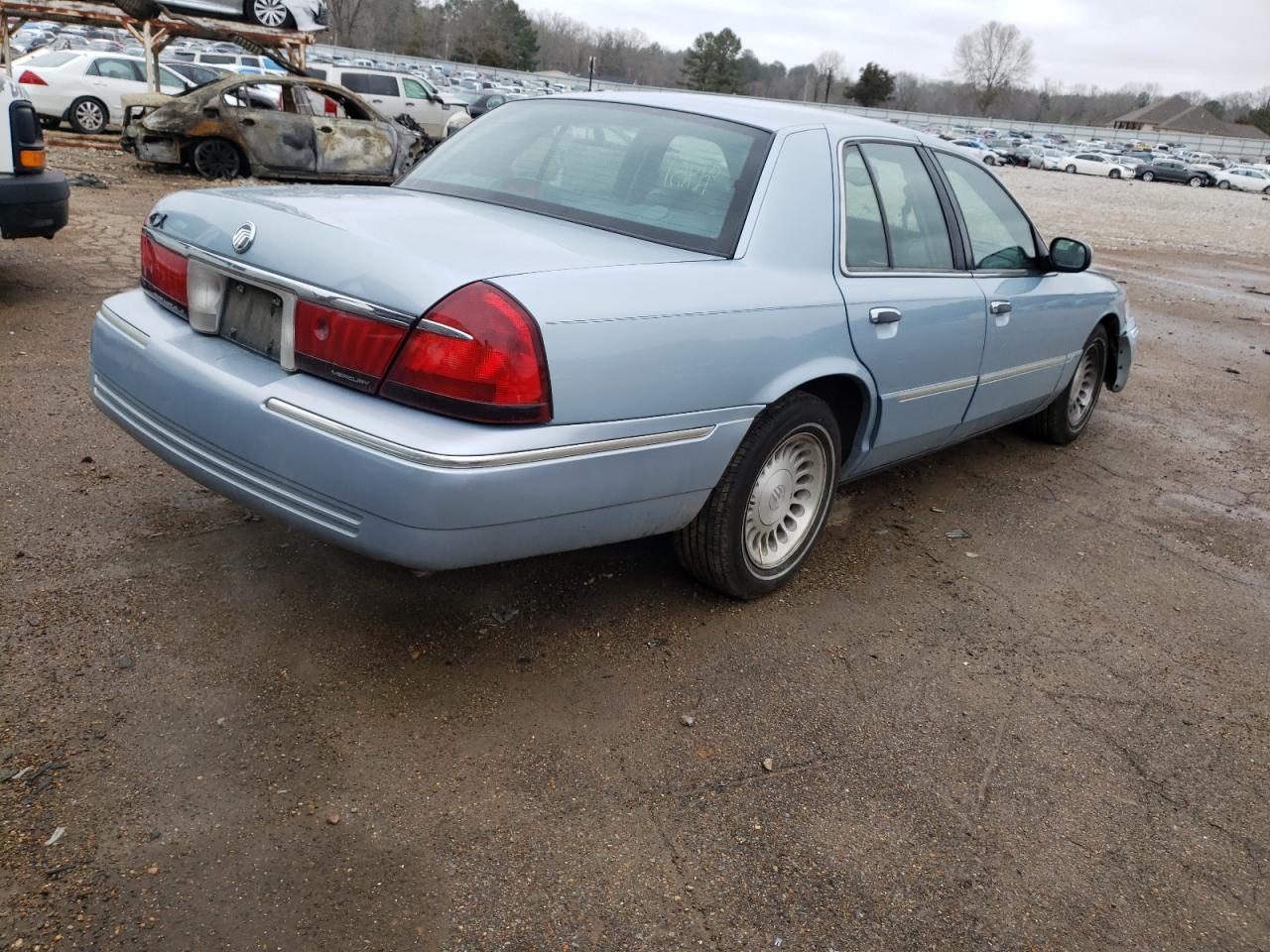 Photo 4 from auction – 2002 MERCURY GR MARQ with VIN 2MEFM75W82X649441