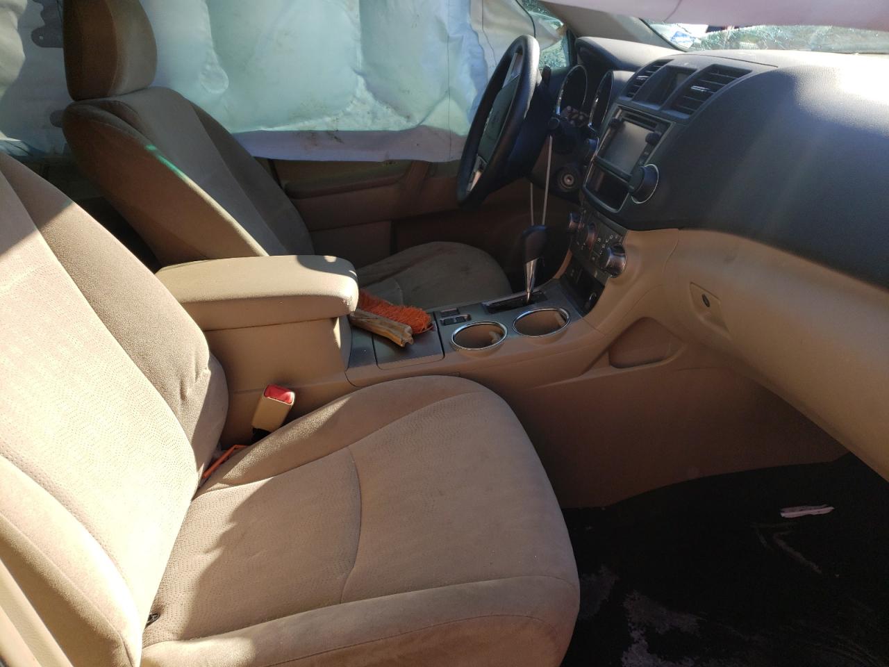 Photo 5 from auction – 2013 TOYOTA HIGHLANDER with VIN 5TDZA3EH5DS034748