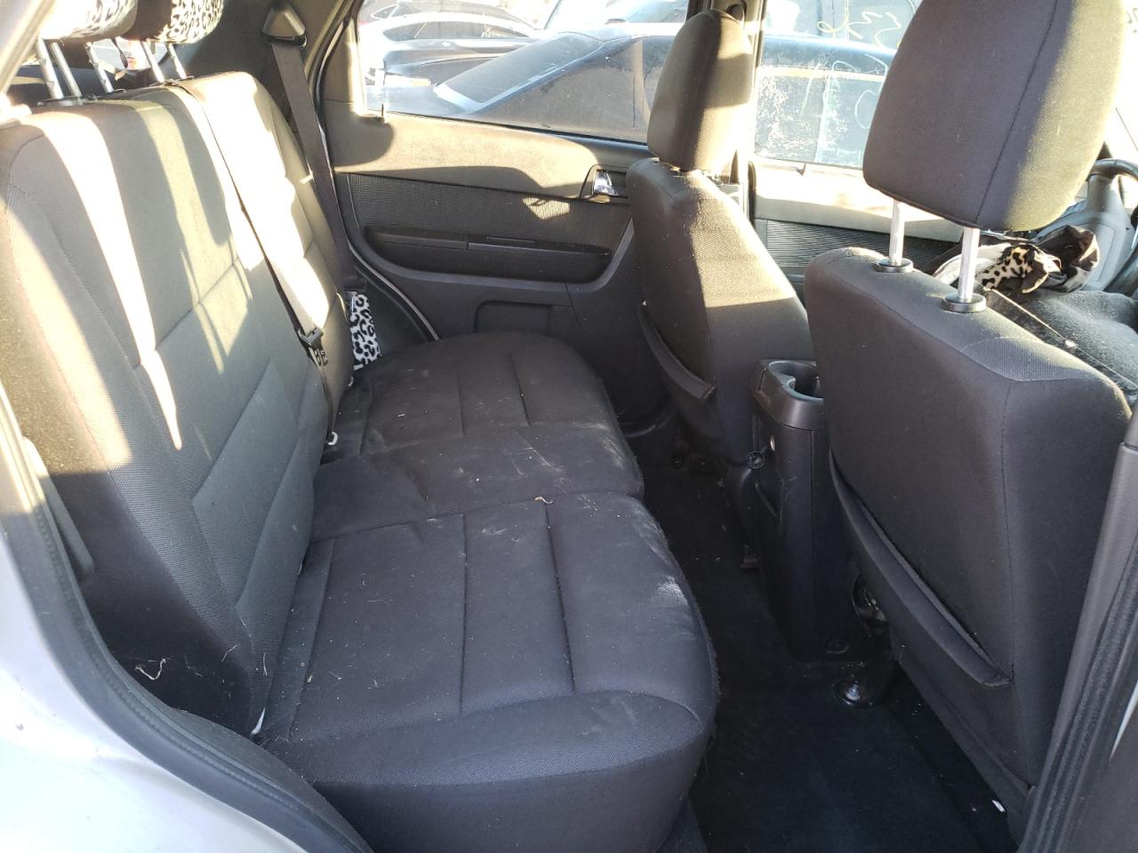 Photo 6 from auction – 2010 FORD ESCAPE XLT with VIN 1FMCU0D79AKC16195