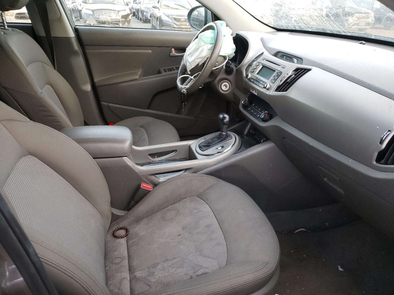 Photo 19 from auction – 2015 KIA SPORTAGE with VIN KNDPBCAC8F7680796