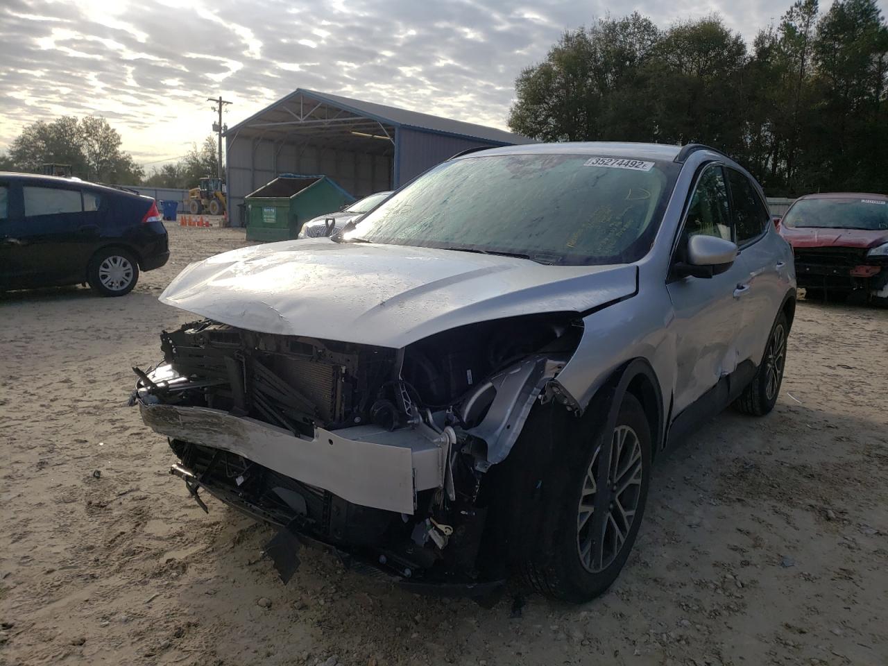 Photo 2 from auction – 2020 FORD ESCAPE SEL with VIN 1FMCU0H62LUA47890