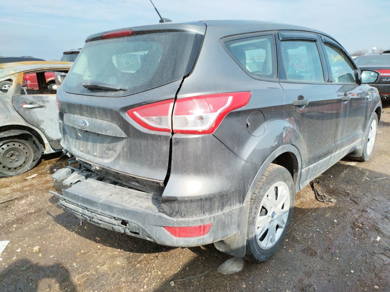 Photo 4 from auction – 2016 FORD ESCAPE S with VIN 1FMCU0F7XGUA36623