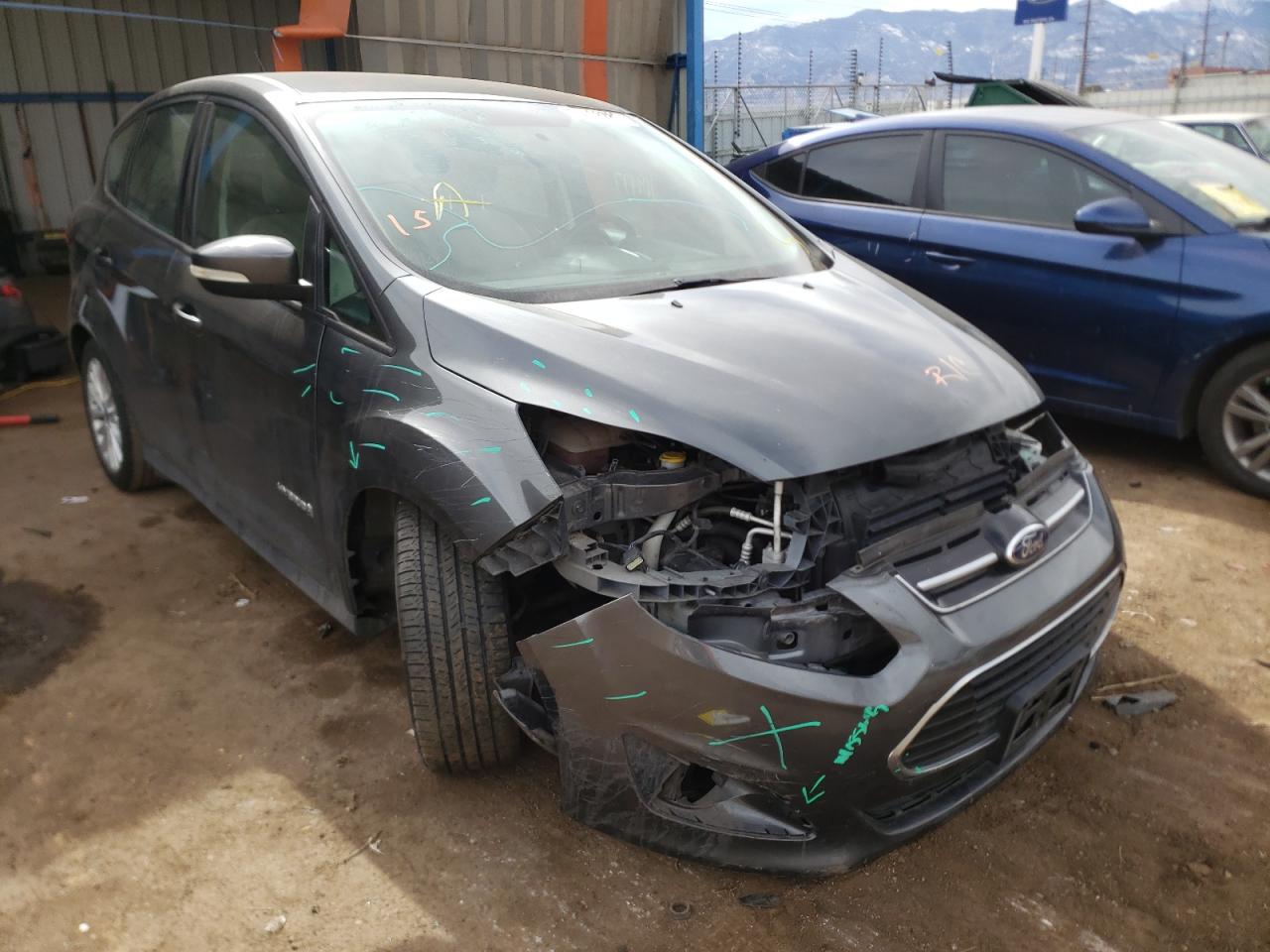 FORD C-MAX SE 2017 with VIN 1FADP5AU4HL104017 - Photo from auction