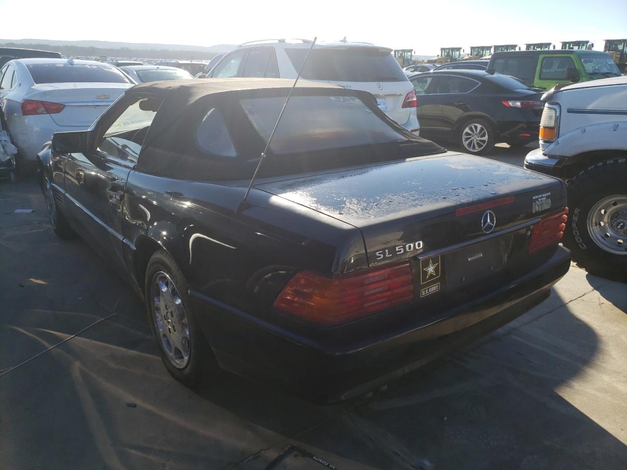 Photo 3 from auction – 1994 MERCEDES-BENZ SL500 with VIN WDBFA67E8RF092348