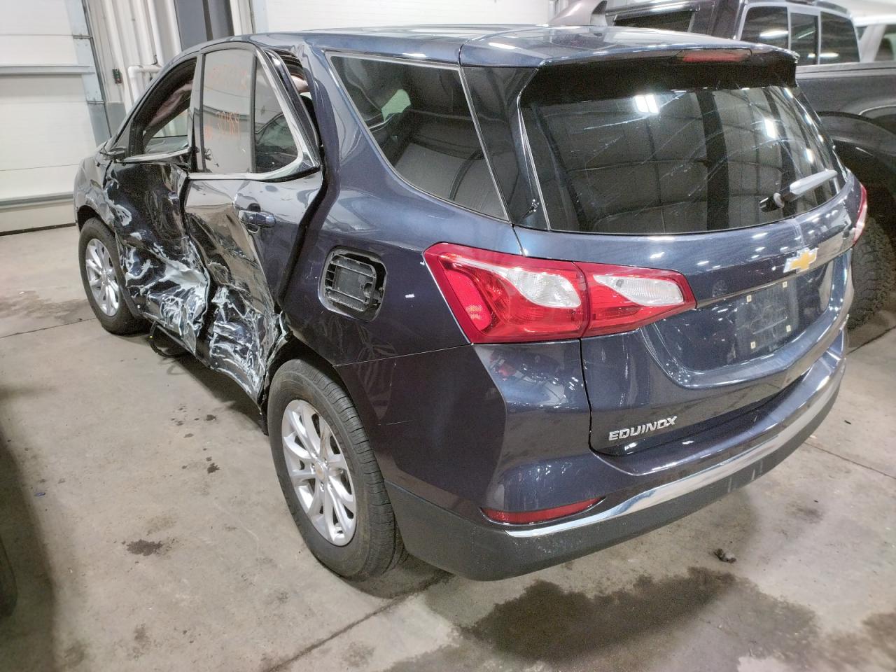 Photo 3 from auction – 2019 CHEVROLET EQUINOX with VIN 3GNAXUEV2KS511207