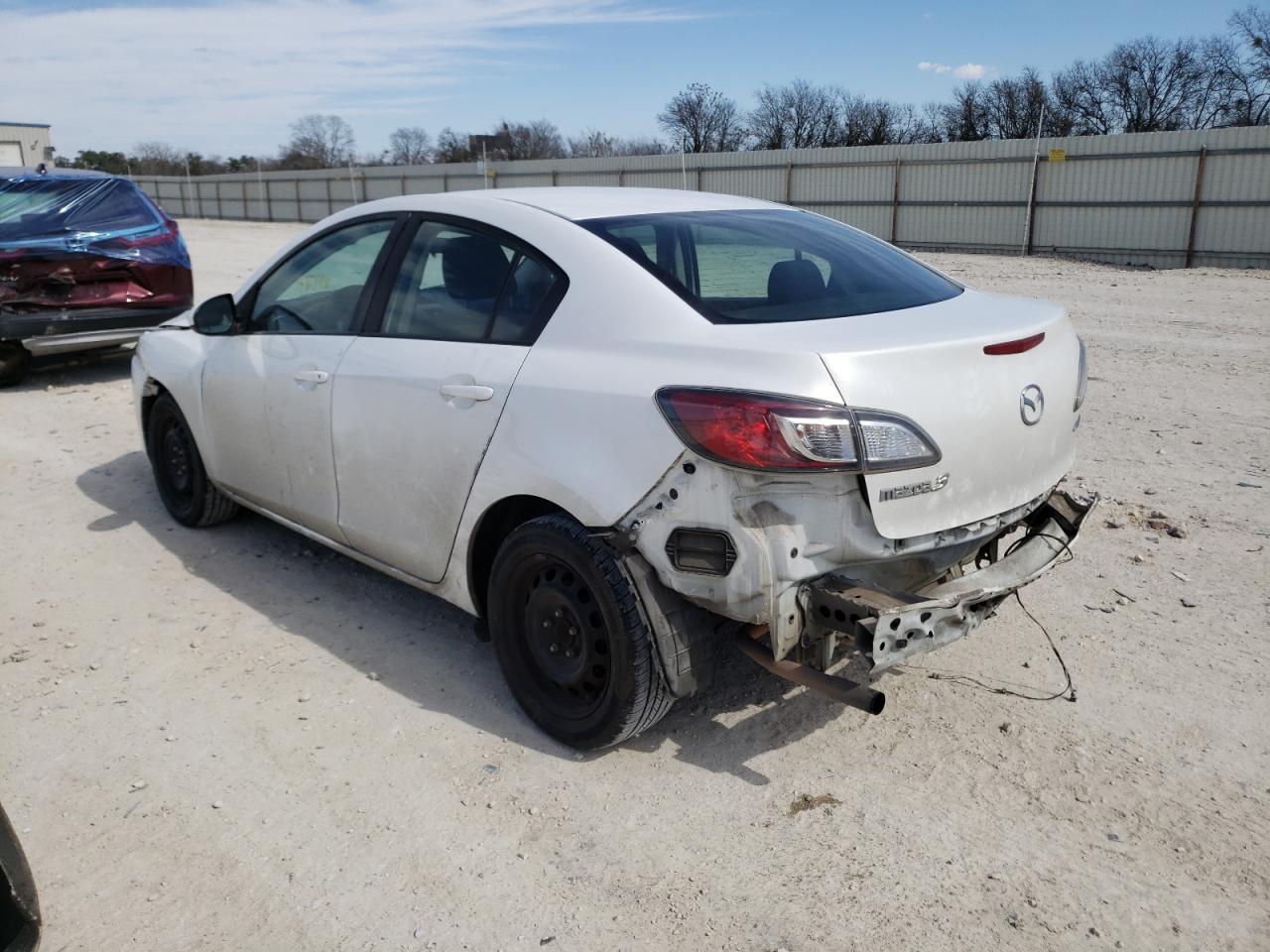 Photo 3 from auction – 2013 MAZDA 3 I with VIN JM1BL1U73D1831425