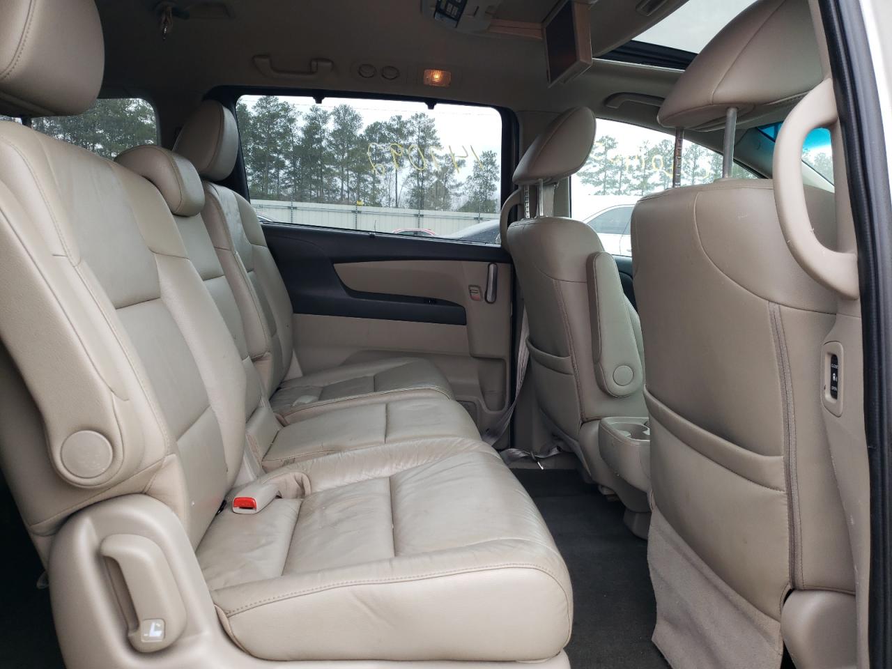 Photo 6 from auction – 2011 HONDA ODYSSEY with VIN 5FNRL5H63BB049363