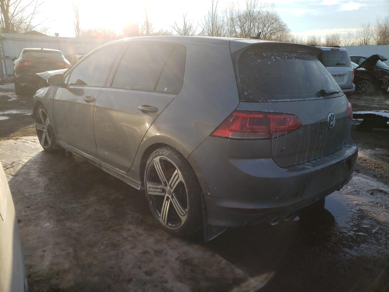 Photo 3 from auction – 2016 VOLKSWAGEN GOLF with VIN WVWUF7AU5GW095463