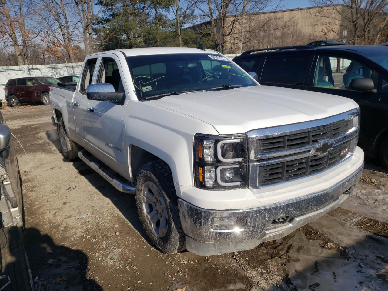 CHEVROLET SILVERADO 2015 with VIN 1GCVKREC0FZ213042 - Photo from auction