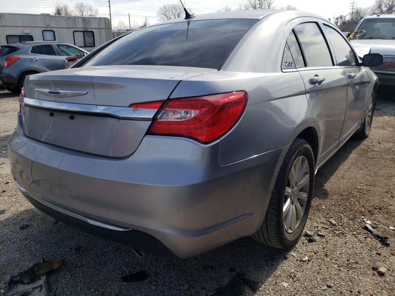 Photo 4 from auction – 2014 CHRYSLER 200 TOURIN with VIN 1C3CCBBG5EN114746