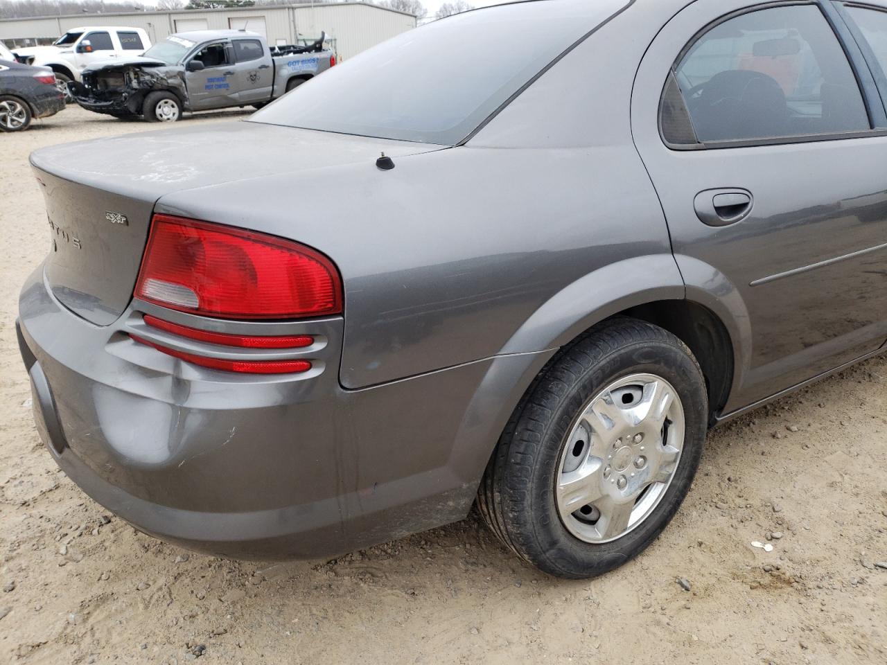 Photo 9 from auction – 2005 DODGE STRATUS SX with VIN 1B3EL46X65N676182