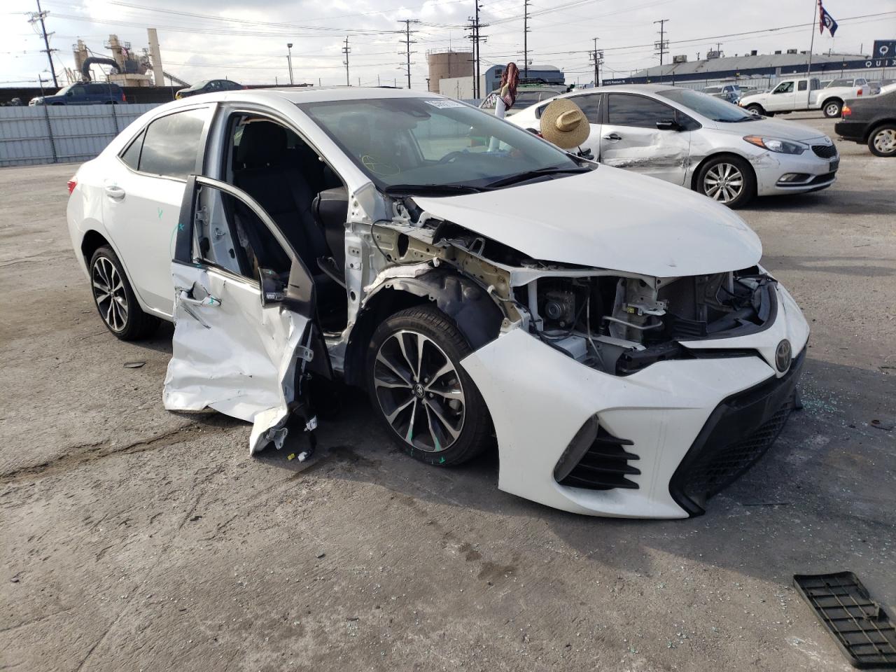 Photo 1 from auction – 2017 TOYOTA COROLLA L with VIN 5YFBURHE0HP596908