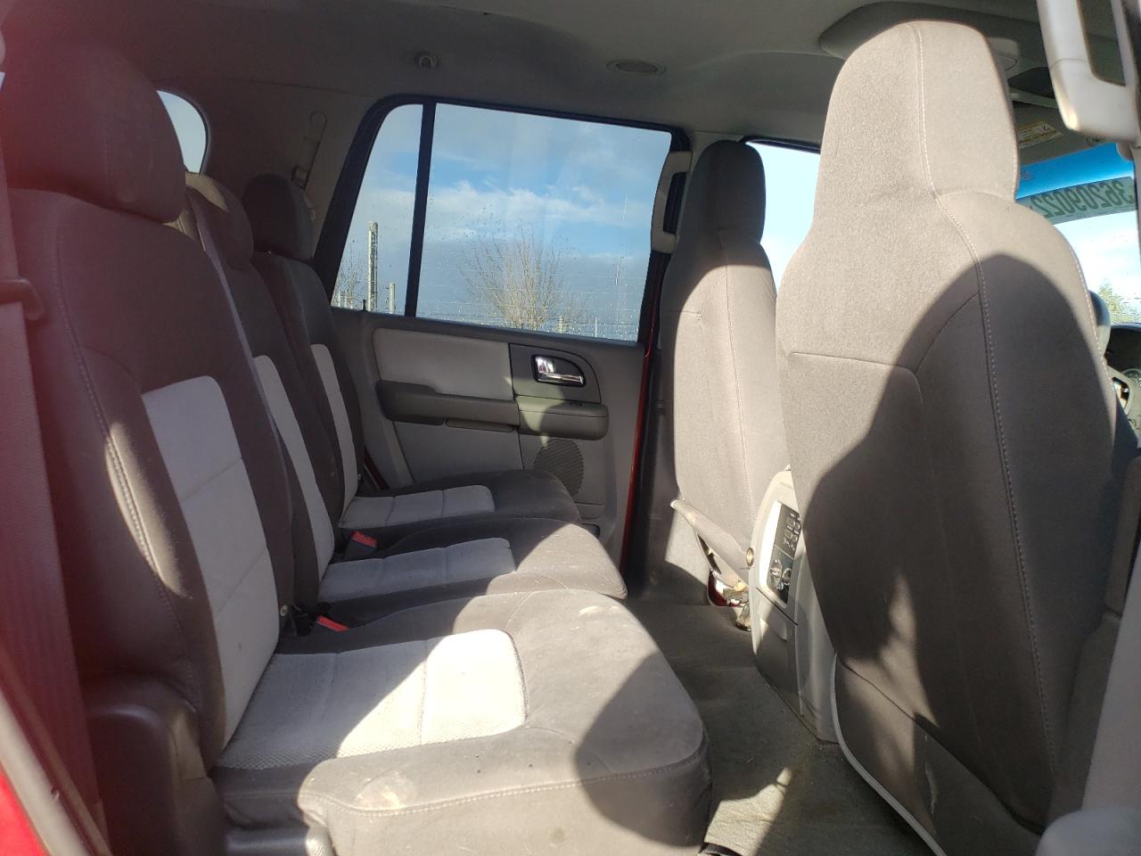Photo 6 from auction – 2006 FORD EXPEDITION with VIN 1FMPU16546LA42928