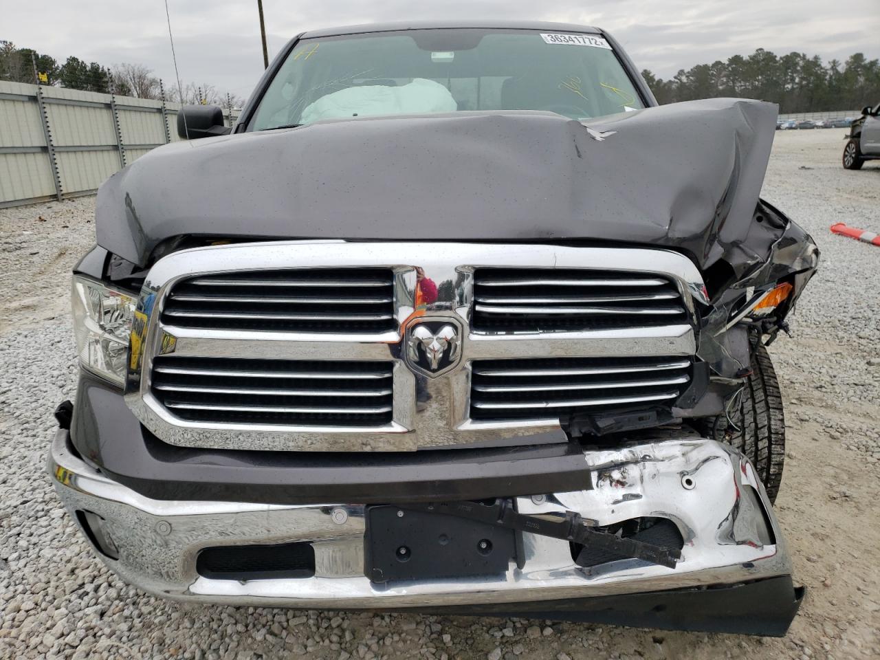 Photo 7 from auction – 2017 RAM 1500 SLT with VIN 1C6RR6LG4HS752199